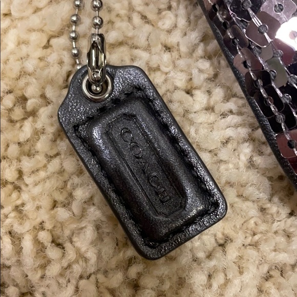 Coach Pewter/gunmetal sequined wristlet - Picture 10 of 12